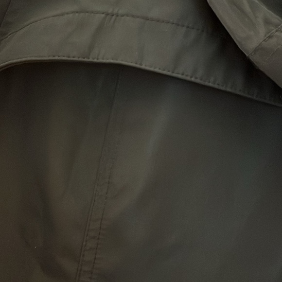 Mondetta long sleeved navy blue outdoor project windbreaker jacket. Size Medium - Picture 10 of 14